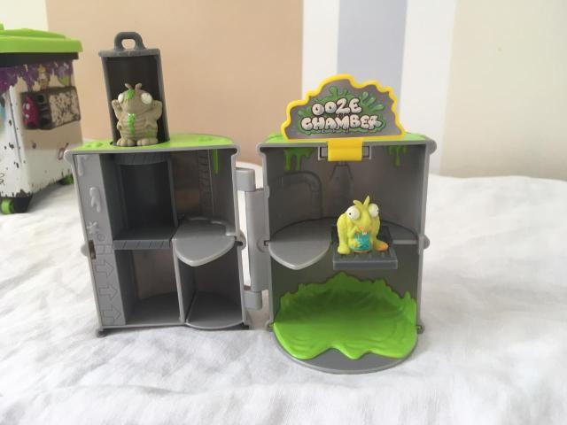 Lixeira Trash Pack + 4 bonecos - Foto 2