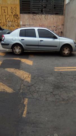 Renault Clio Sedan - Foto 6