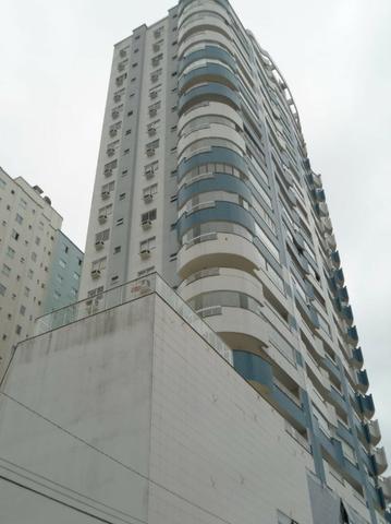 Quadra mar, Sacada com Churrasqueira, Andar alto, mobiliado, lazer, linda vista - Foto 2