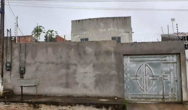 Vendo uma casa