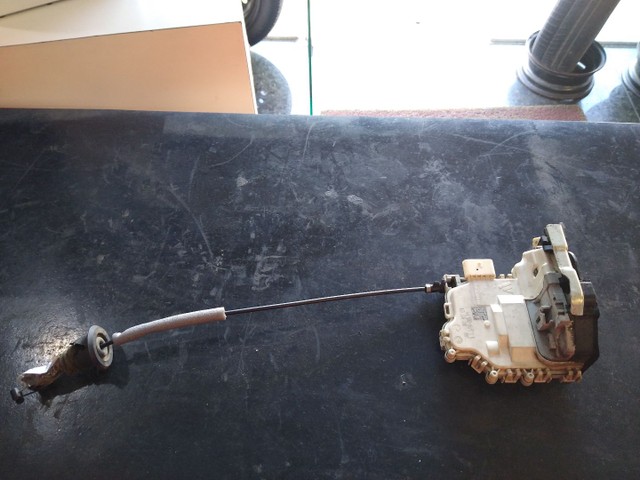 Fechadura dianteira direita Audi A1 - A3 - 2011 - 2012 - 2013/16 original
