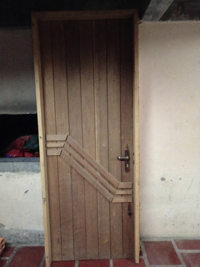 Porta madeira externa