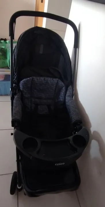 Carrinho e Bebê conforto Cosco