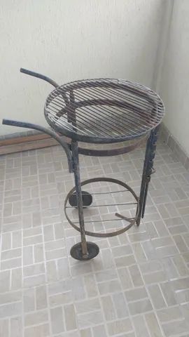 Carrinho de churrasqueira