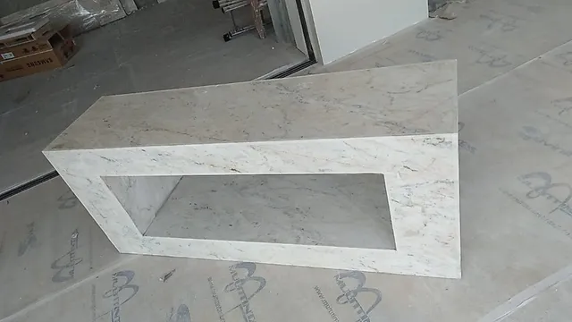 Pias, lavatorios, bancadas em geral e tudo mais em mármore, granito, quartzito, quartzo...