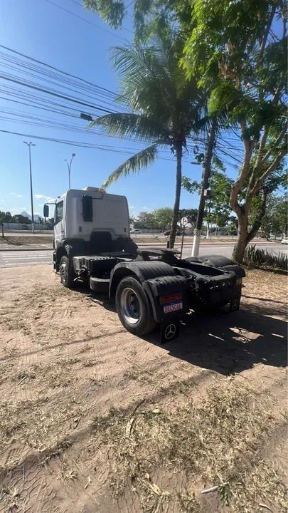 Caminhão mercedes axor - Foto 2