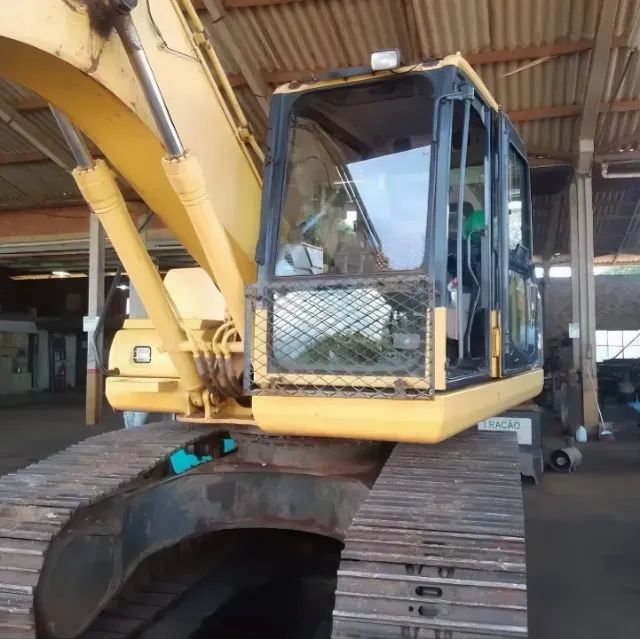 Escavadeira Komatsu PC 160 ano 2015
