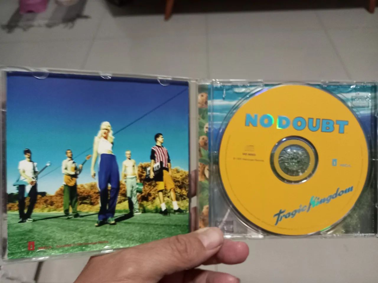 CD NO DOUBT TRAGIC KINGDOM - Foto 3