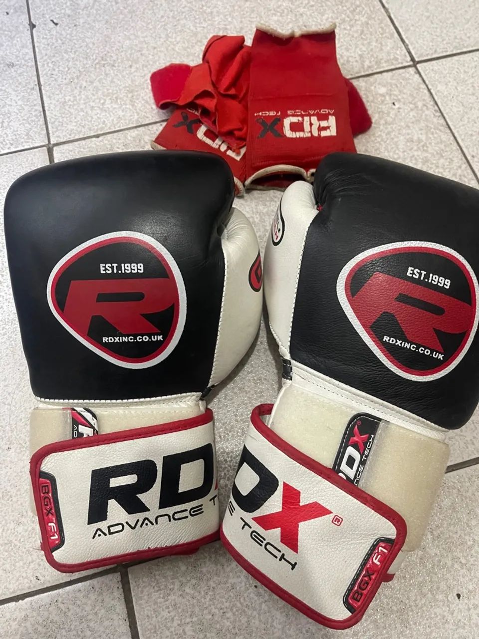 Luvas de Boxe RDX F1 - Advance Tech 14oz