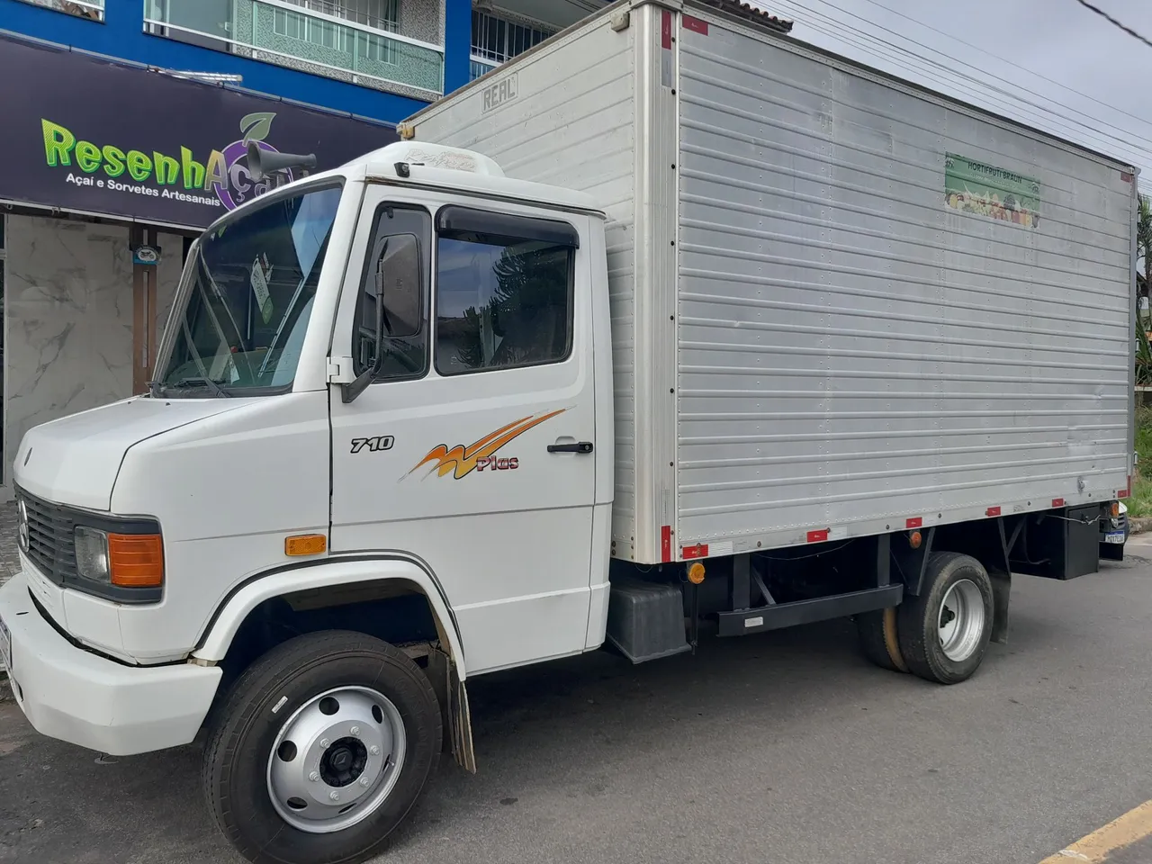 "caminhoes 710" no Brasil