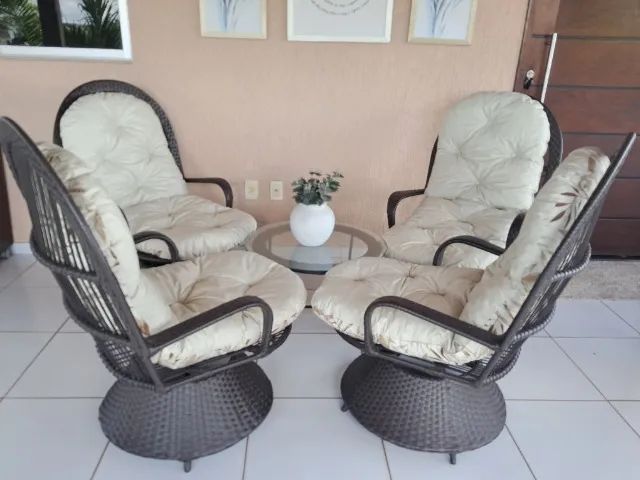 Vendo Conjunto de Cadeiras em Vime para Varanda