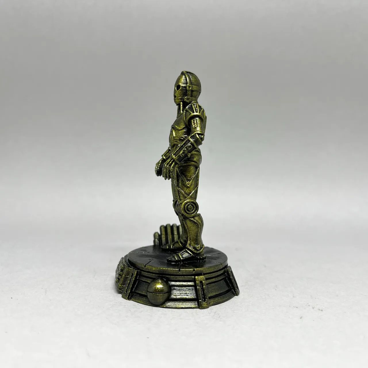 Miniatura C-3PO Star Wars Impressão 3D 8 cm - Foto 2