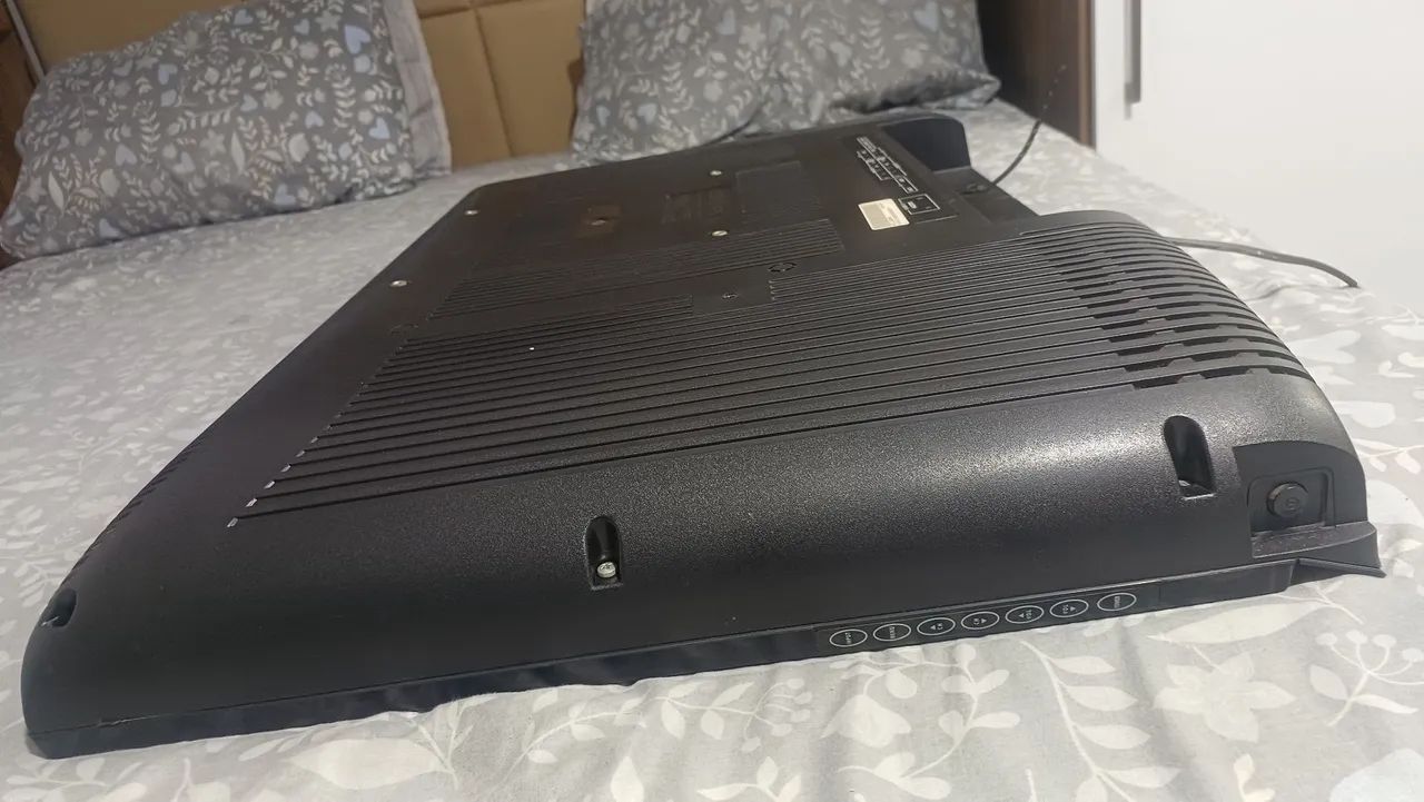 Vende-se Tv  Semp 32 polegadas  - Foto 4