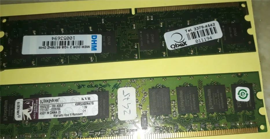 memoria ram 1giga (2) peças