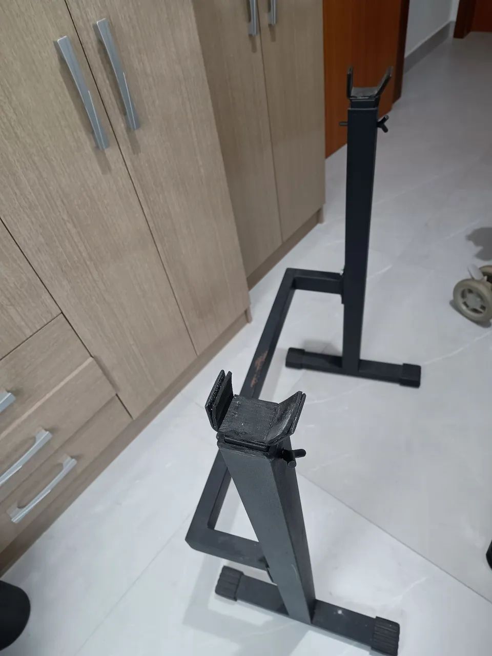 Suporte para barras de musculação - Foto 3
