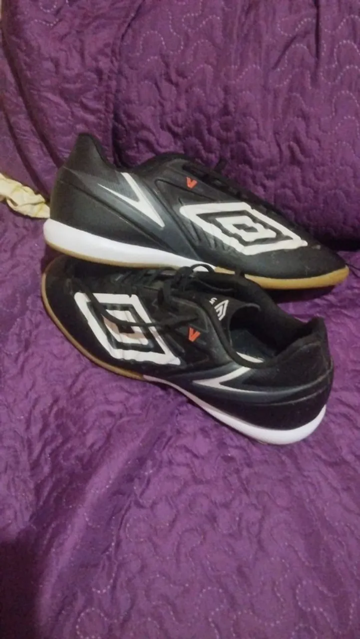 Futsal umbro sala v club tam-41
