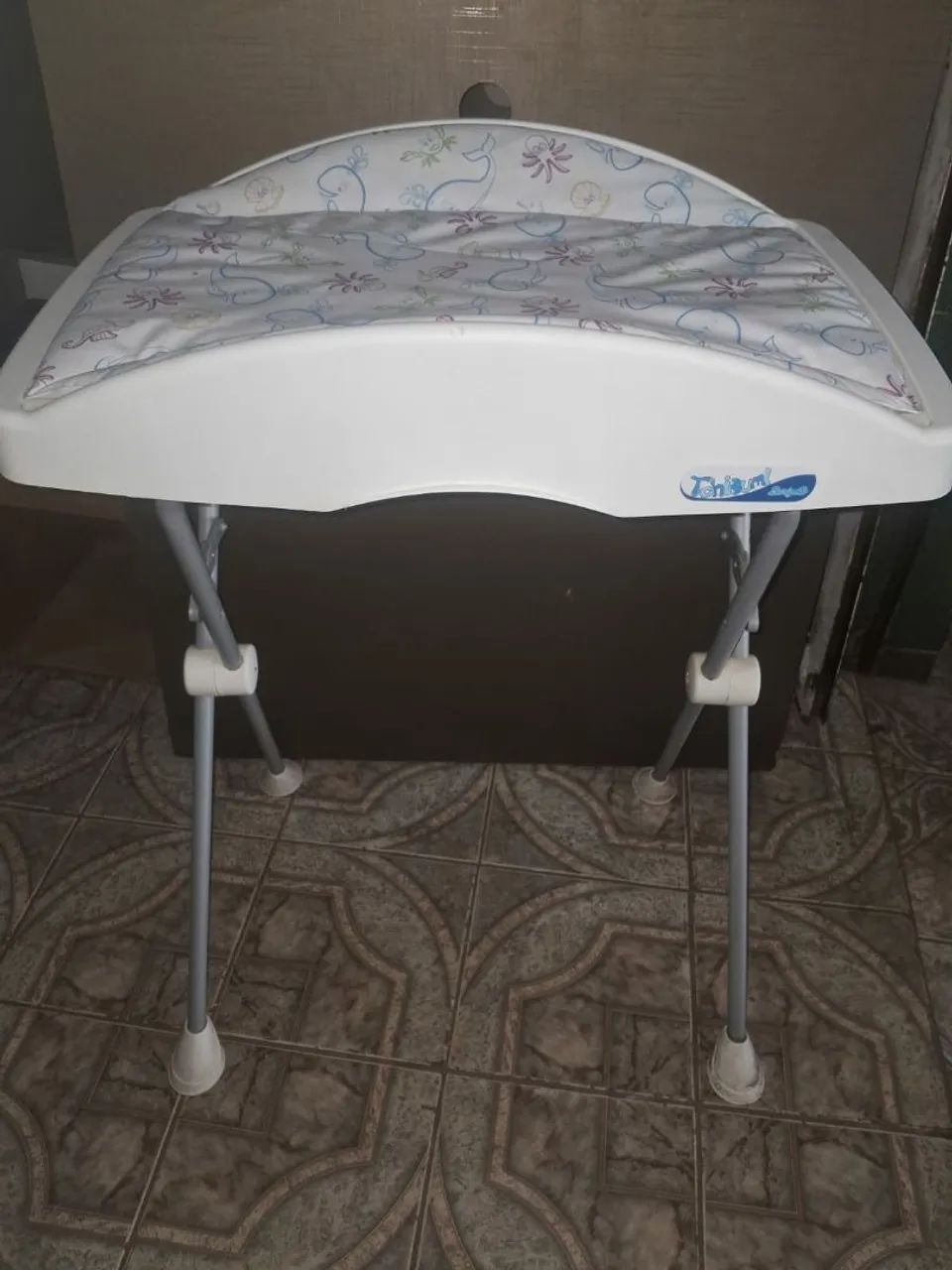 Suporte de banheira com trocador