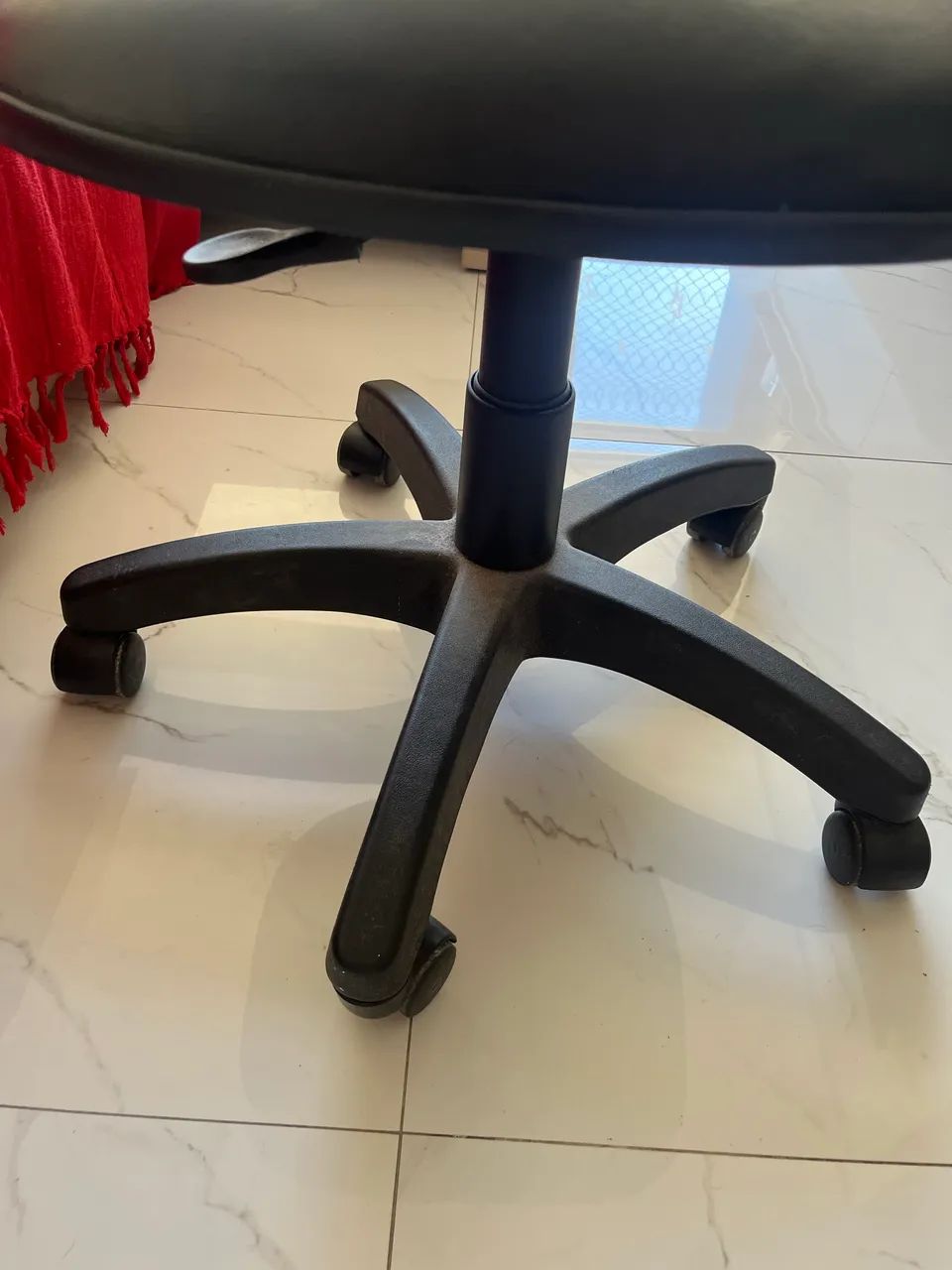 Cadeira escritório  - Foto 3