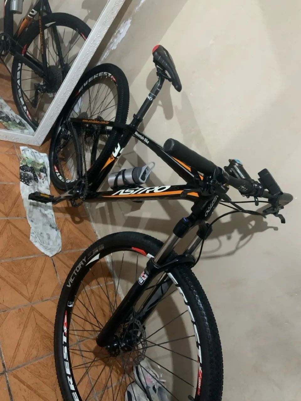 Bicicleta aro 29 MTB astro(quadro RARO)