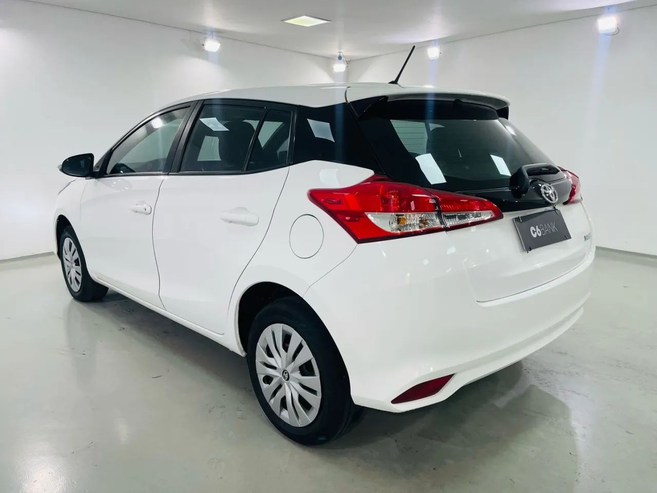 Toyota Yaris 2023 1.5 xl live cvt - Foto 5