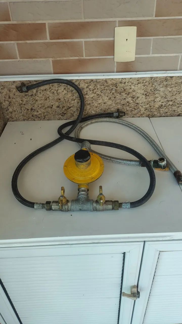 Kit central de gás para 2 botijões P45 15 kilos - Foto 2