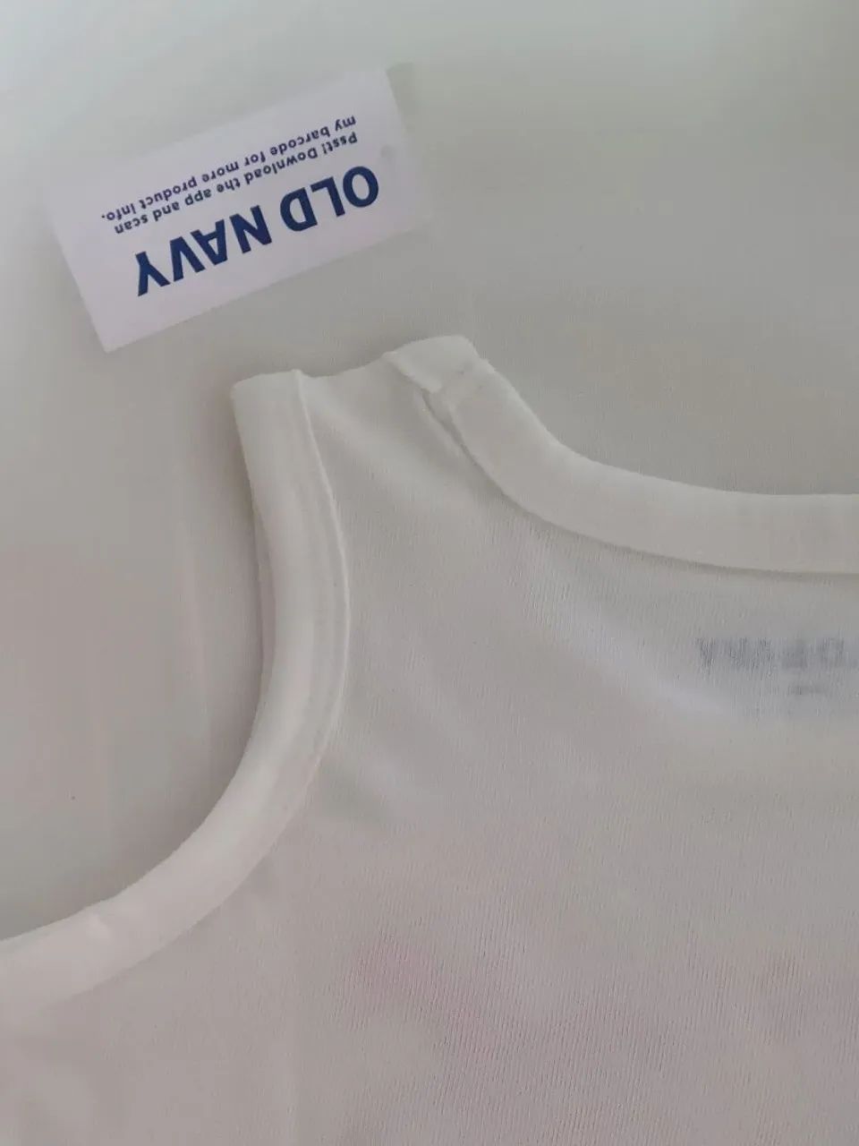 Camiseta menina Old Navy 18 a 24 meses - Foto 3