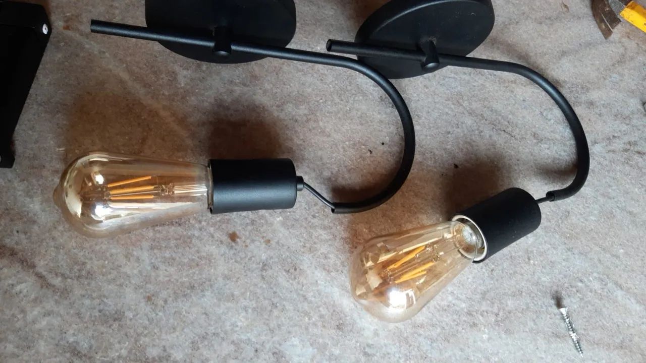 1 par de  luminárias e 1 par de lâmpadas retro  - Foto 3