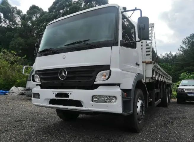 Atego 2430 2018 Carroceria  - Foto 2