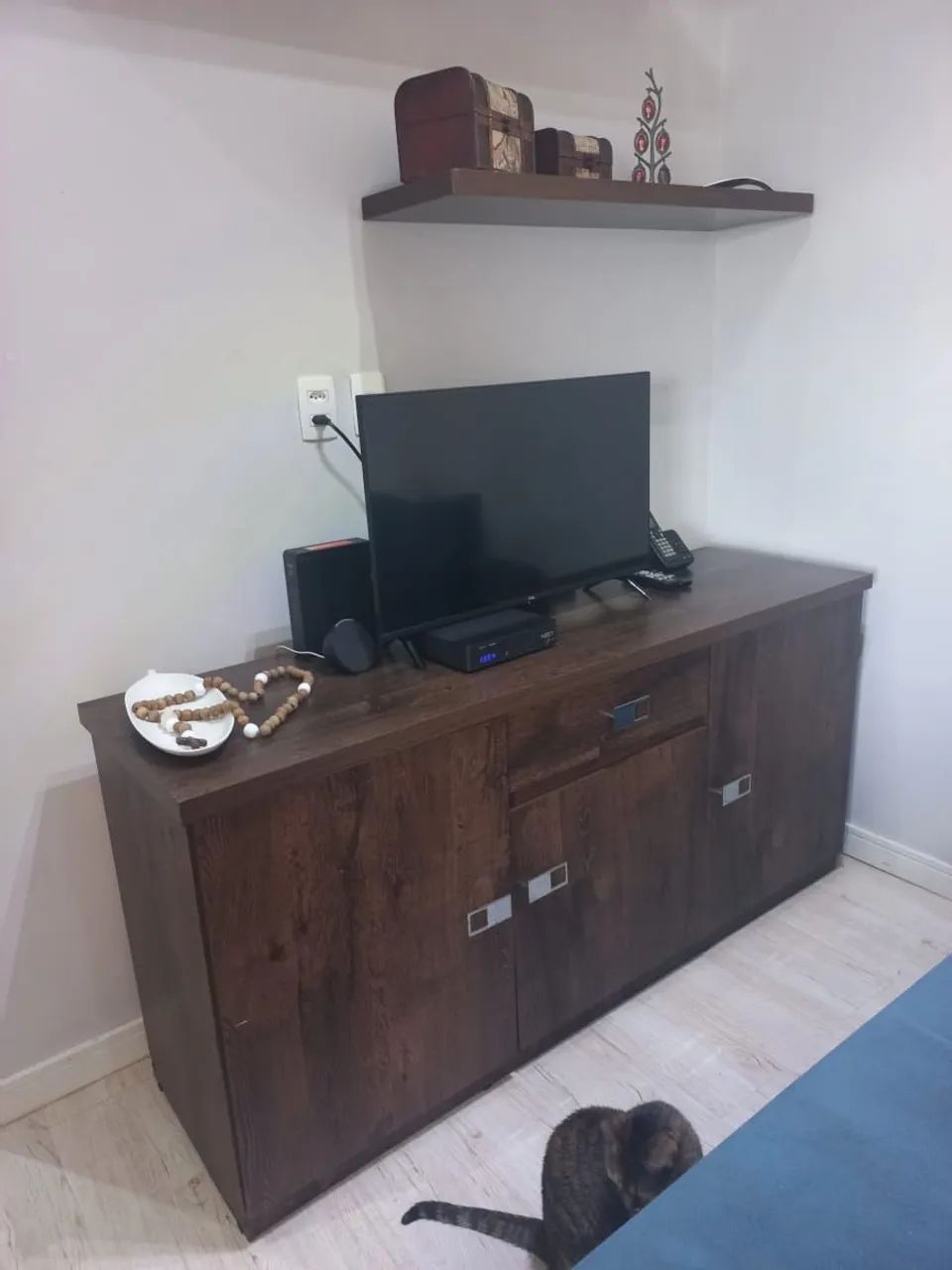 Buffet 3 portas e uma gaveta - Design Moderno64842035246850122