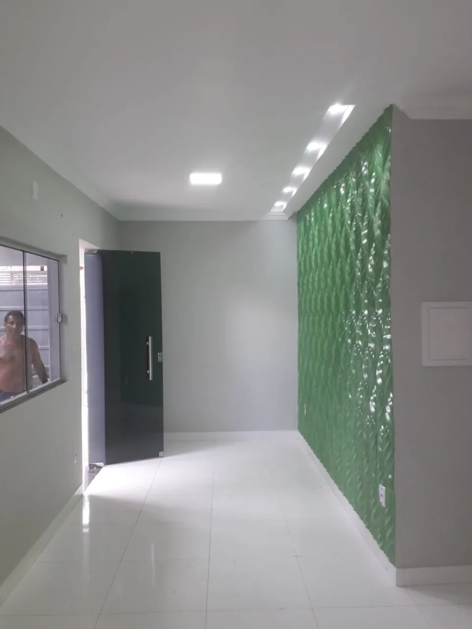 Casa Terrea para alugar na parte baixa do bairro Sta Helena,otima localidade!