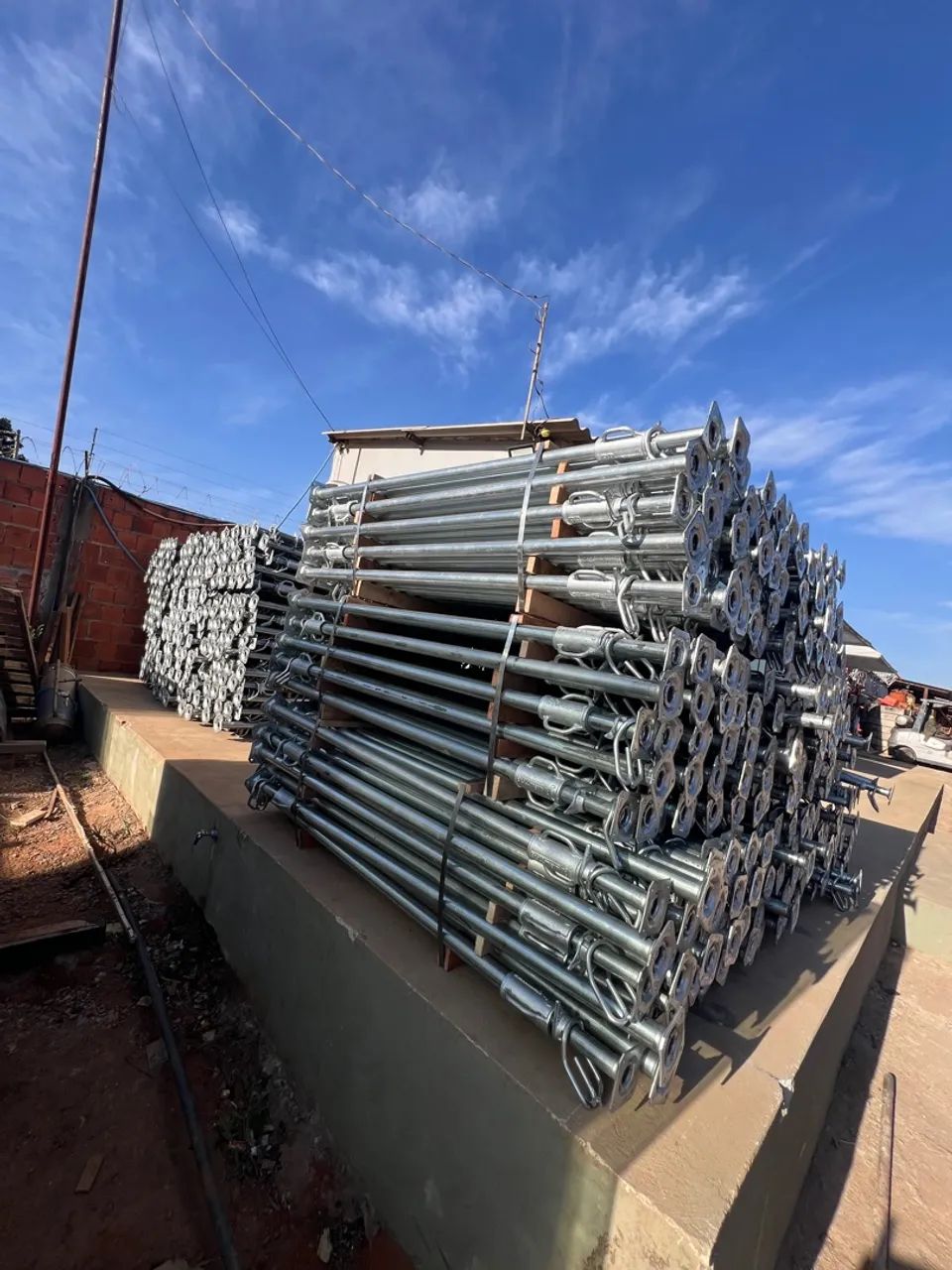 Escoras Metálicas Galvanizados 3,20 Novas Promoção  - Foto 2