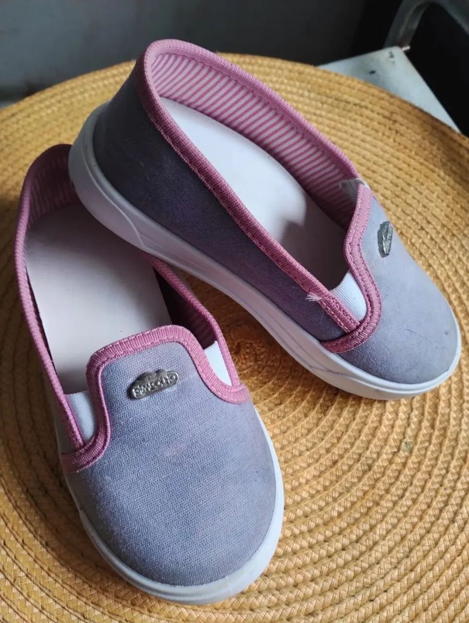 Sandálias Crocs Infantil com Detalhe de Borboleta - Foto 3