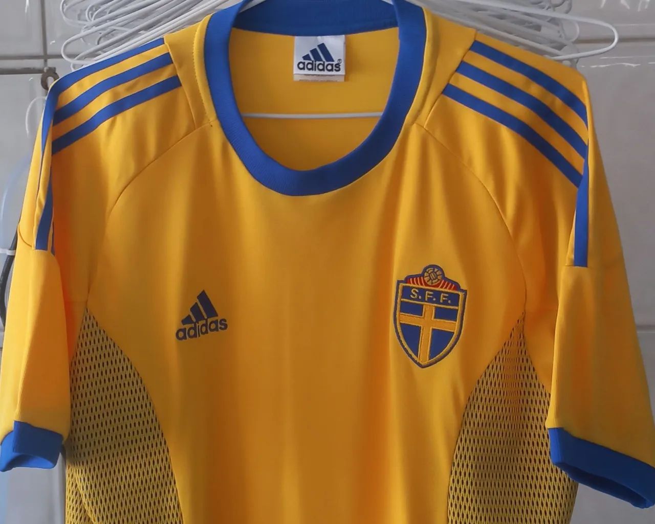 Camisa de Futebol Suécia Adidas Copa 2002 Coreia Japão Nova Frete