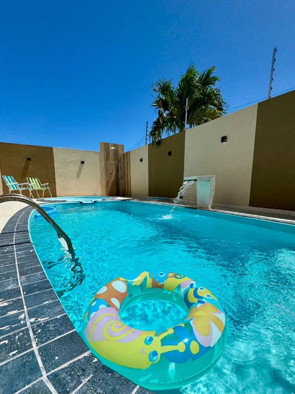 Em Praia Bela - PB, Apartamento Térreo, Com Piscina e Espaço Gourmet. Leia o Anúncio!