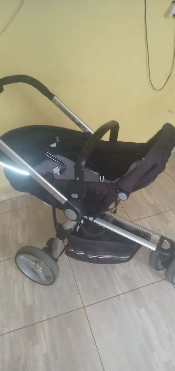 Vende-se carrinho de bebê !!! - Foto 3