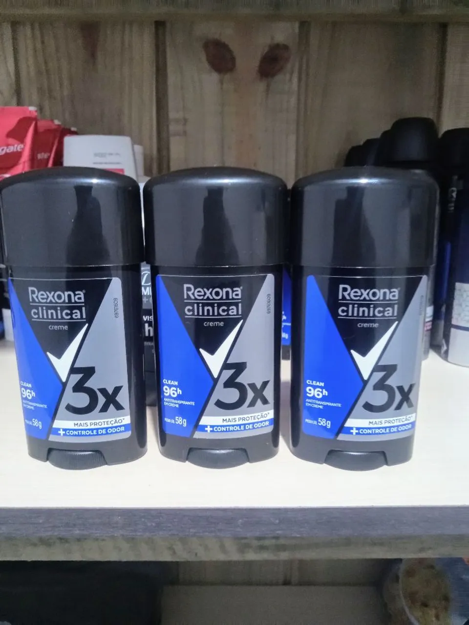 Desodorante Rexona Clinical Creme 3x 96h - Proteção e Controle de Odor