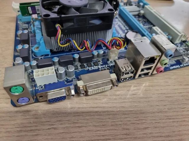 Kit AMD A6-6400k + placa mãe Gigabyte GA-F2A55M-DS2 + 8gb DDR3 - 100% - porta serial - FM2 - Foto 3