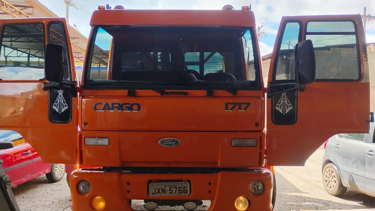 Vendo conjunto caminhão e munck 290 mil ou 170 mil caminhão no chassi *  - Foto 8