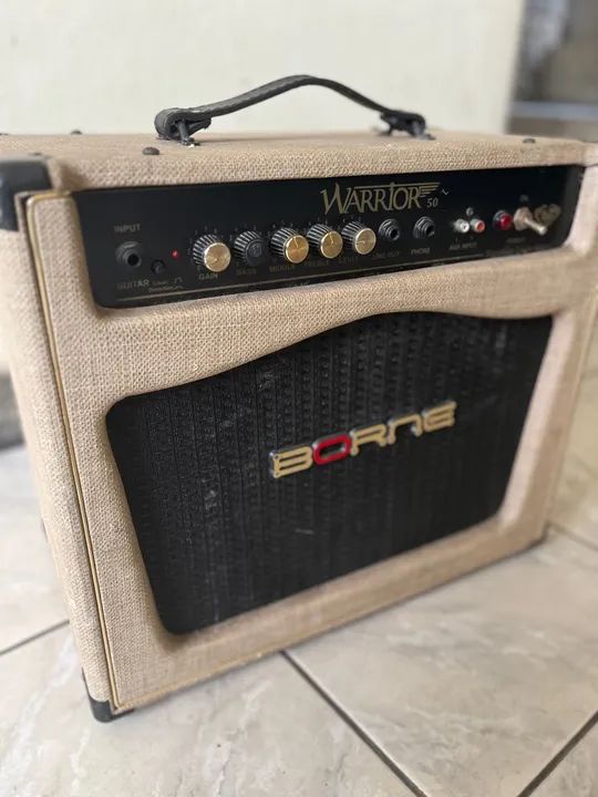 Amplificador de Guitarra Borne Warrior 50 - Foto 2