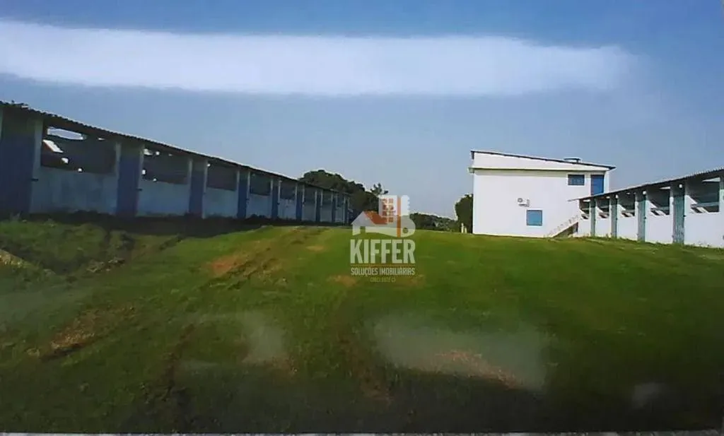Fazenda com 4 quartos à venda, 145200 m² por R$ 1.200.000 - Itatiquara - Araruama/RJ
