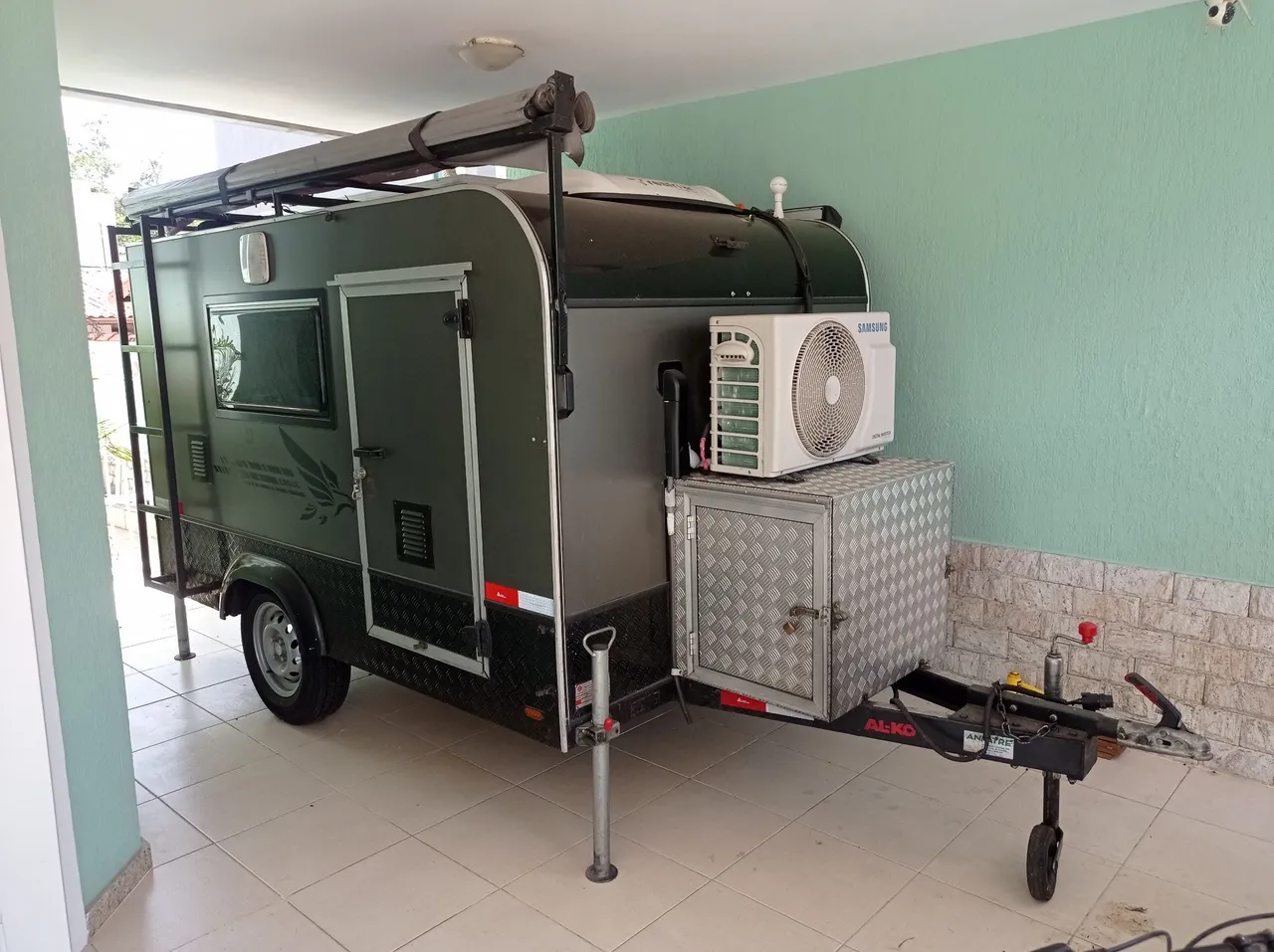Mini So Trailers