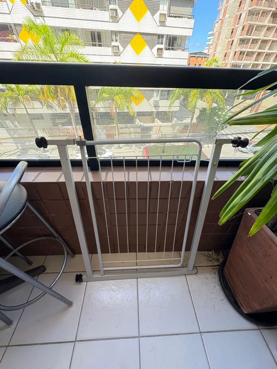 Grade Portão Porta Proteção Pets Crianças C/ Extensor Branco Açomix