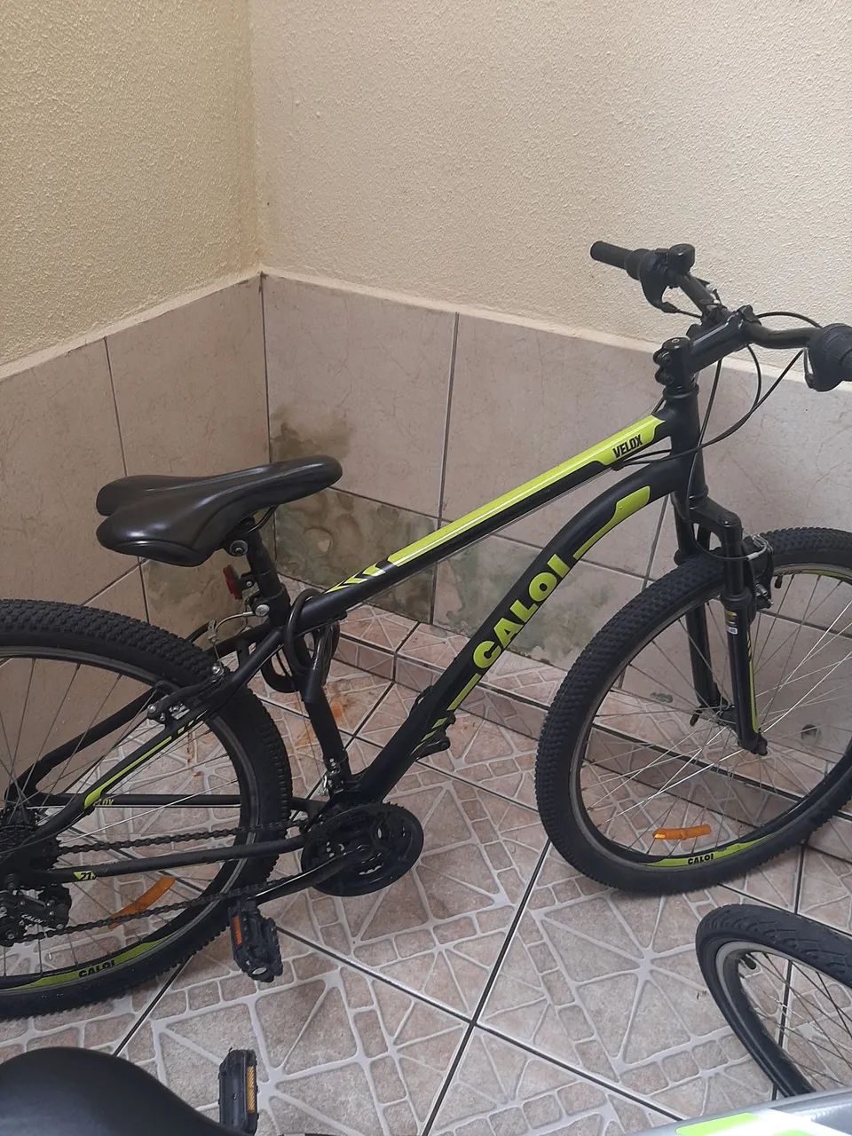 Bicicleta Caloi Velox semi-nova - Foto 4
