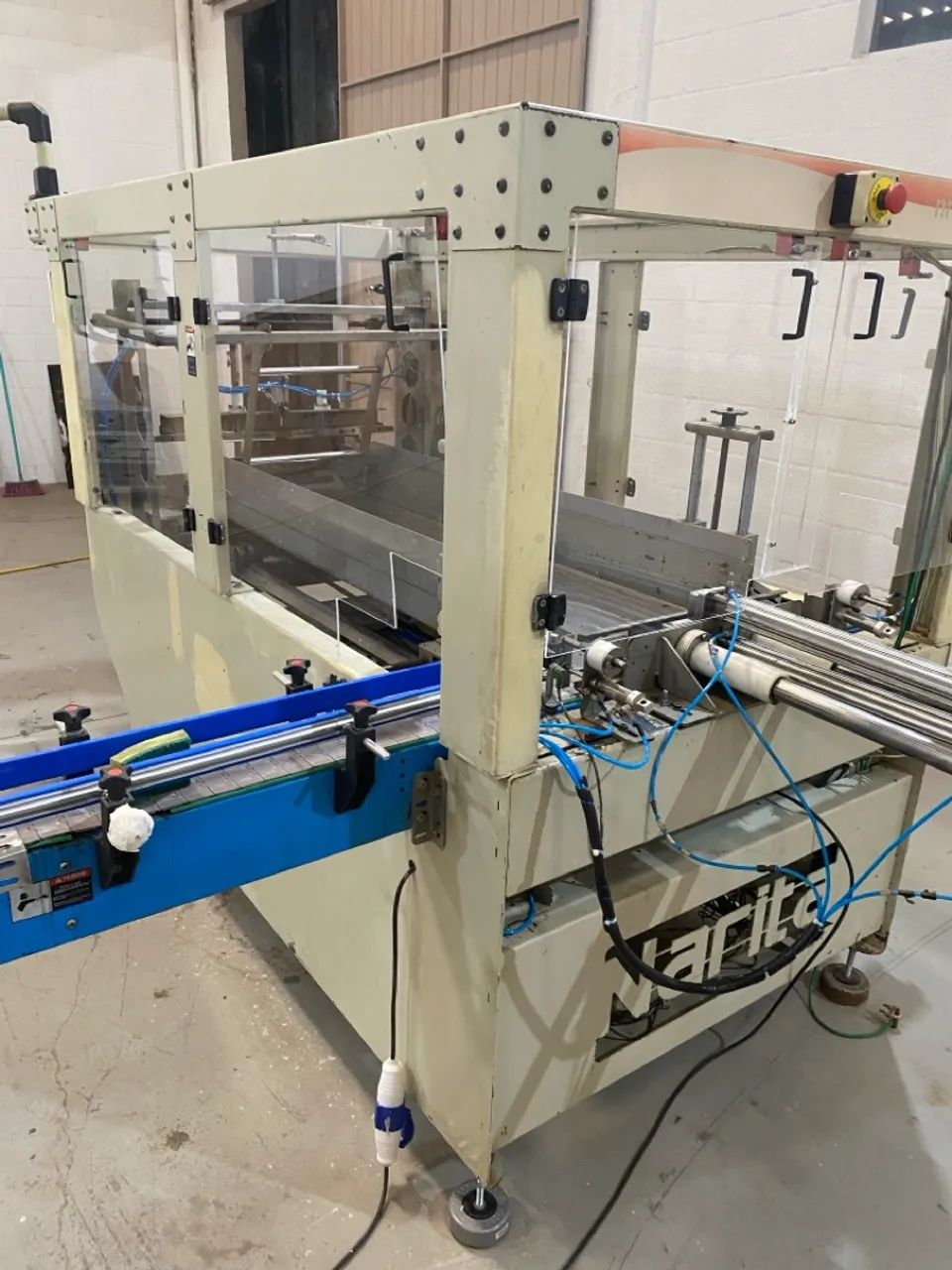 Máquina ensacadeira de frascos marca Narita - Foto 2