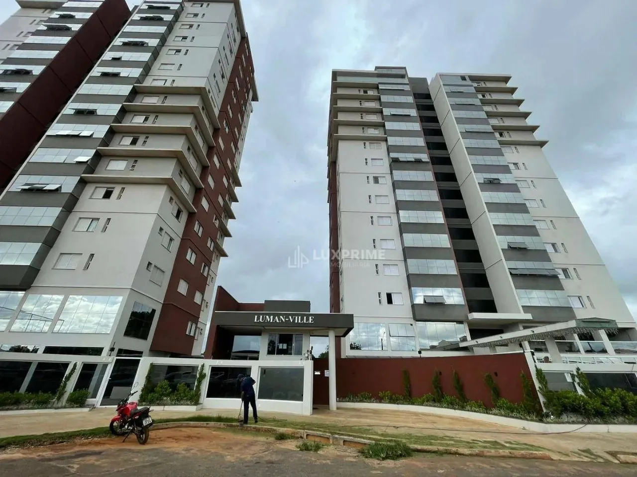 Apartamento com 3 dormitórios para alugar, 87 m² por R$ 4.200,00/mês - Plano Diretor Norte