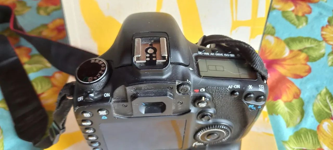 Câmera Canon EOS 7D - DSLR Profissional - Foto 3