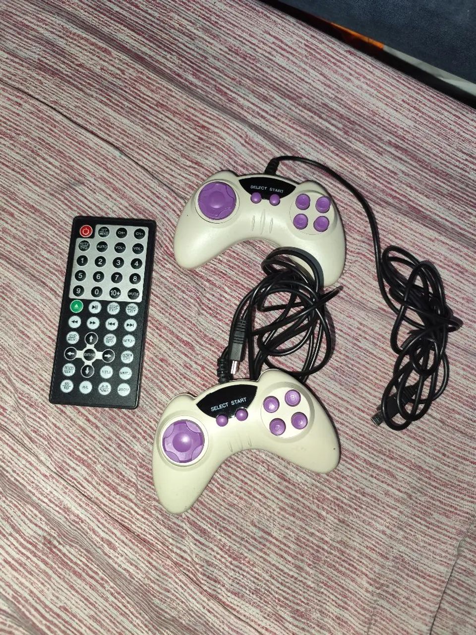 Encosto de cabeça DVD , multiplayer theater, jogos . - Foto 4