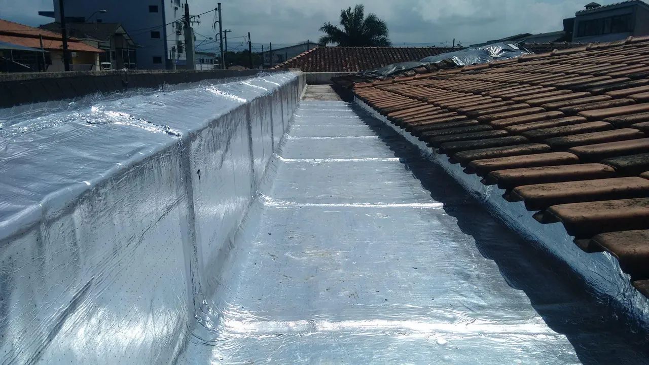 Construção e reforma de telhados - Foto 2