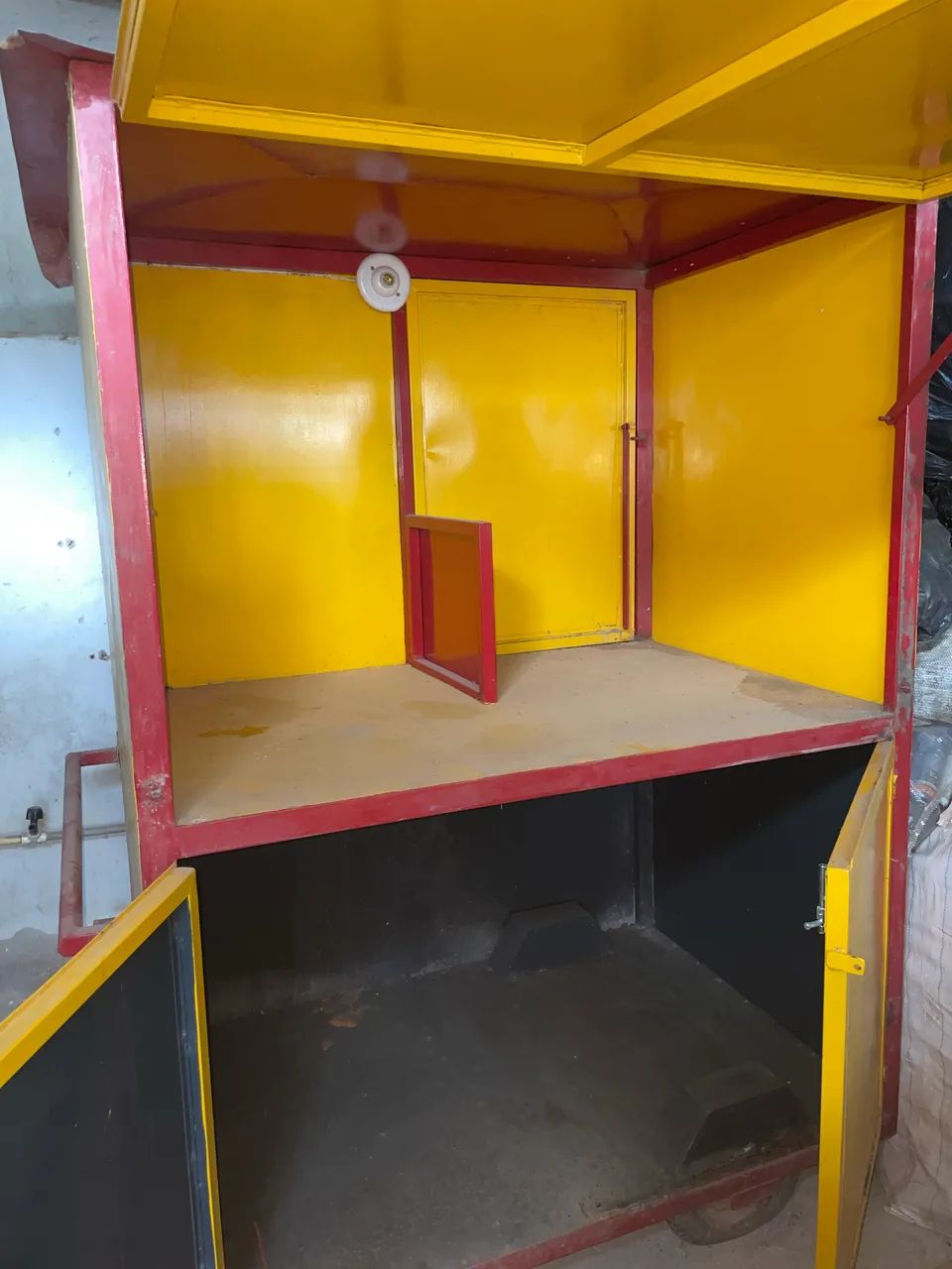 Trailer para trabalhar 64298113635331120