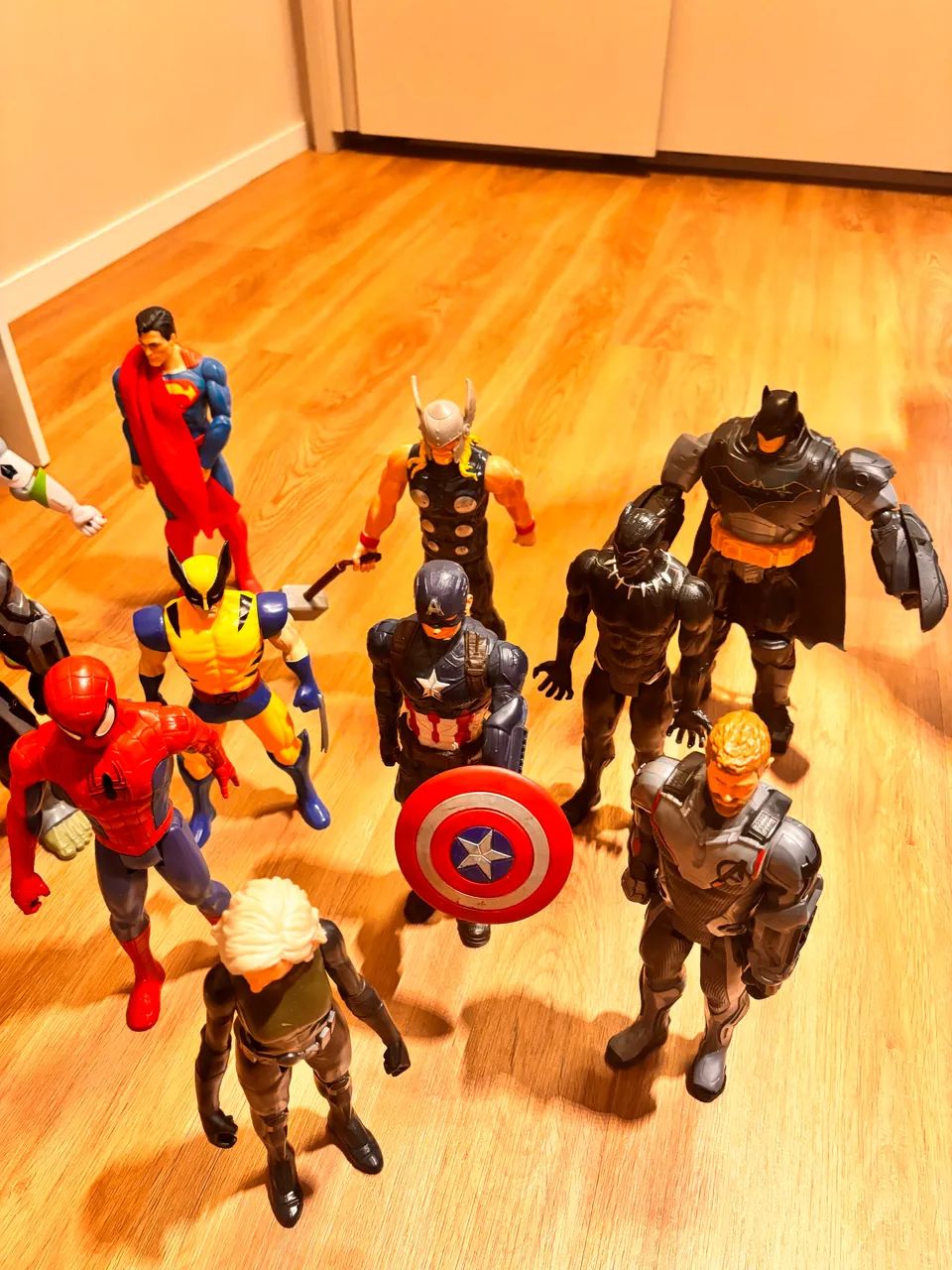 13 Bonecos e Super-heróis Marvel 